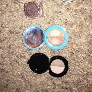 Small eyeshadows